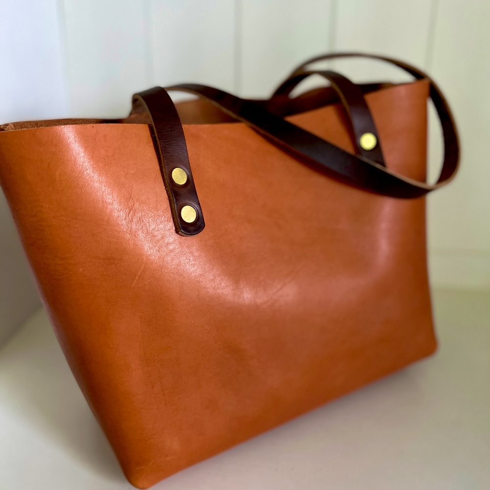 Lamb Leather Goods Premium Saddle Tote